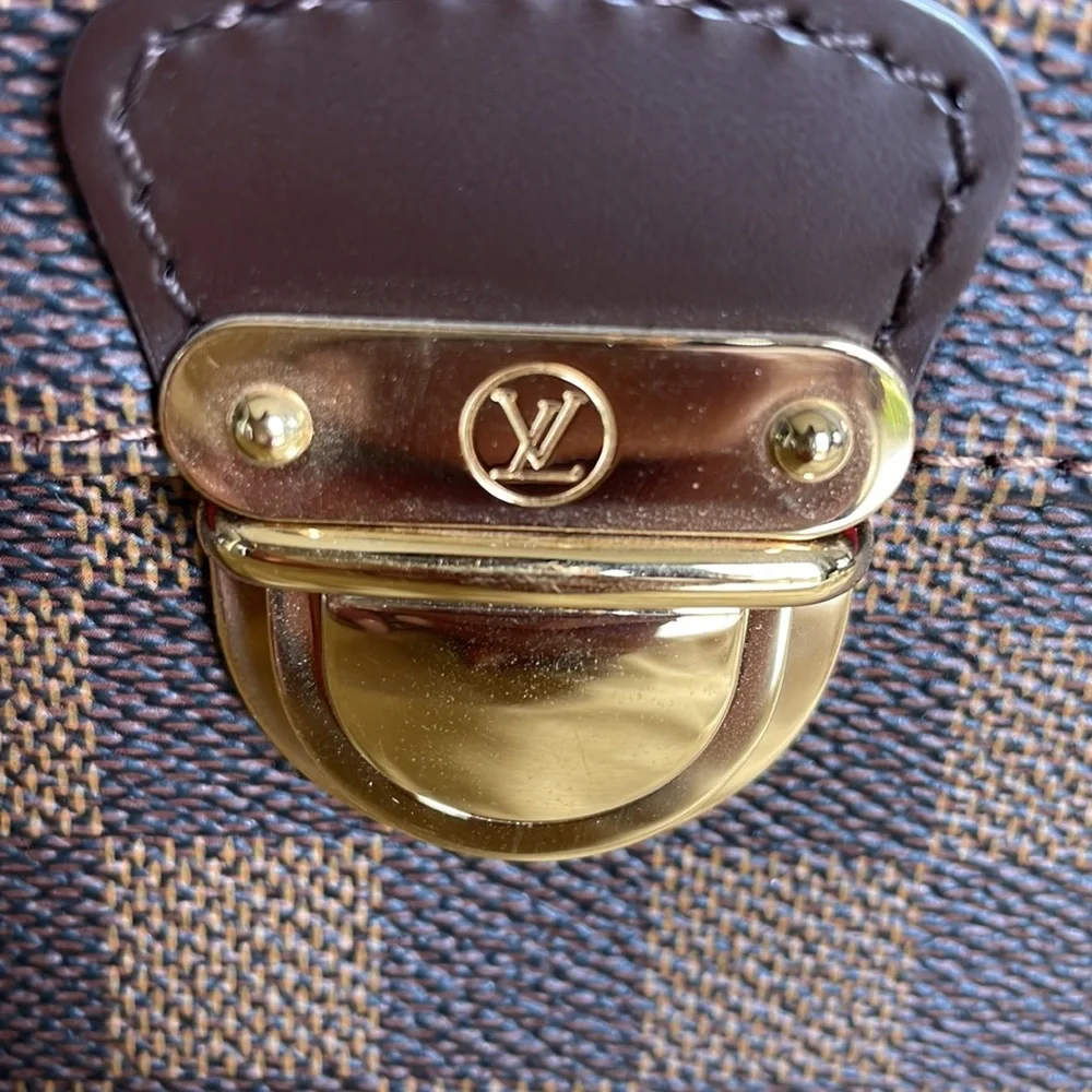 Louis Vuitton Damier brown shoulder bag with dustbag